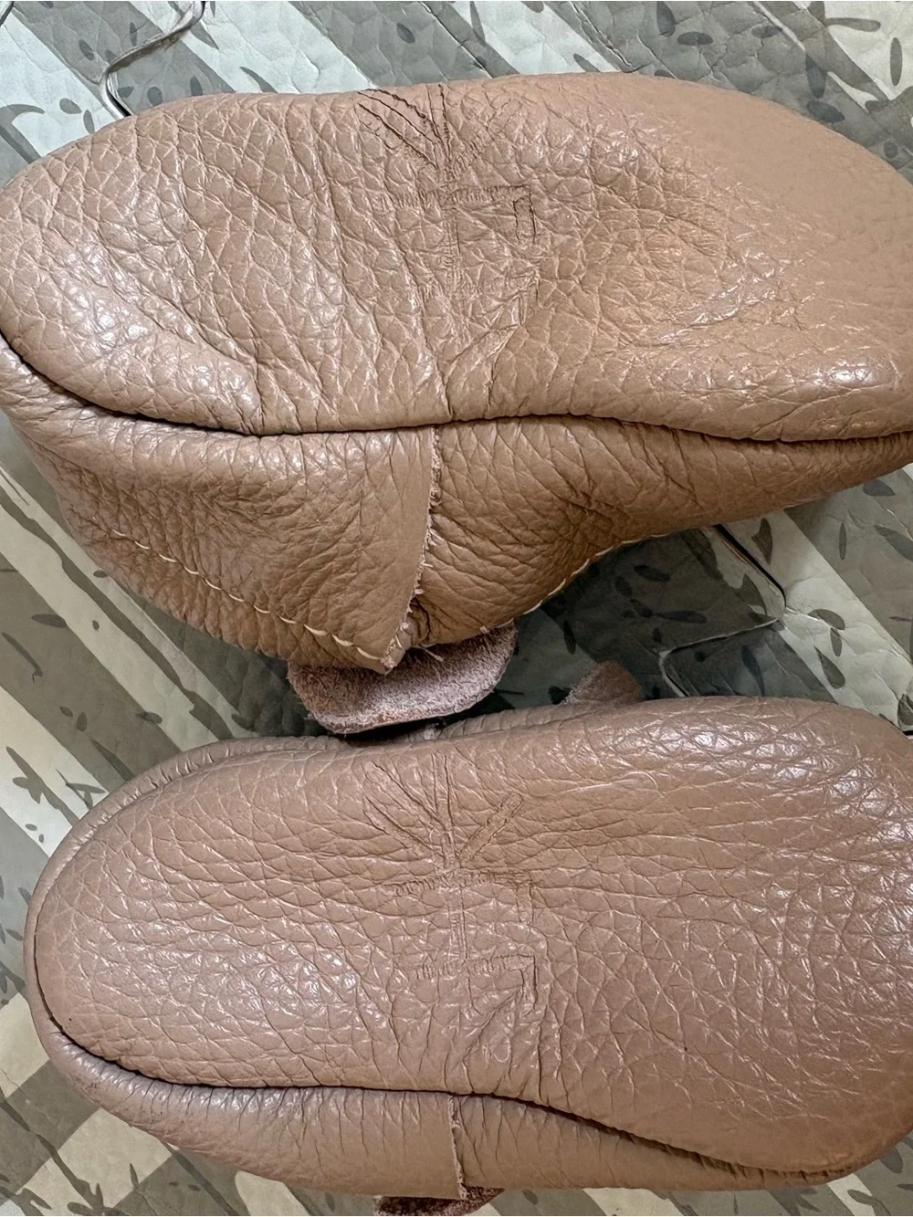 Freshly Picked Tan Leather Bow Baby Moccasins